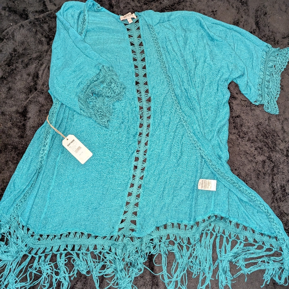 NWT Shyanne Kimono